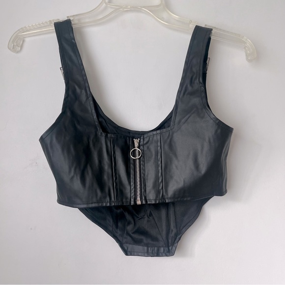Princess Polly Travis Black Faux Leather Cropped Corset Top 2 - Picture 12 of 13